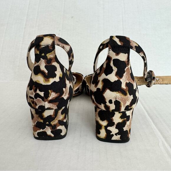 Cabi Kiki Ankle Kitten Block Heel - Picture 8 of 15